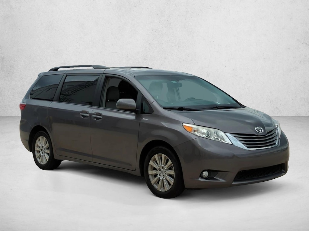 Used 2015 Toyota Sienna XLE Van