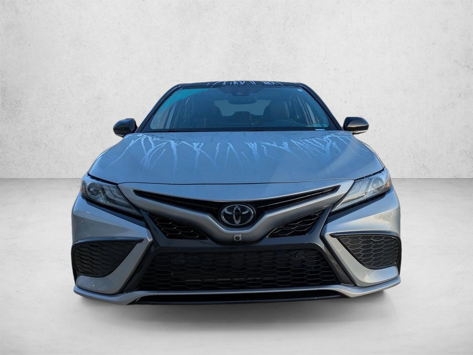2022 Toyota Camry XSE photo 2