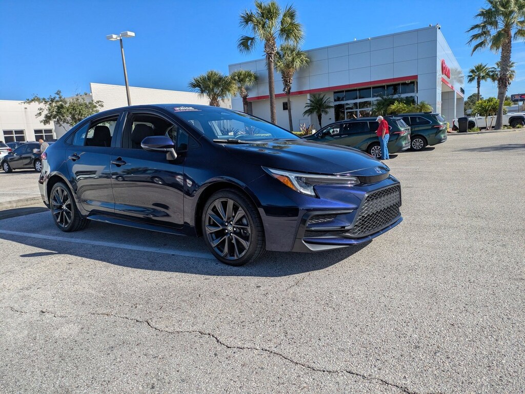 Used 2023 Toyota Corolla SE Sedan
