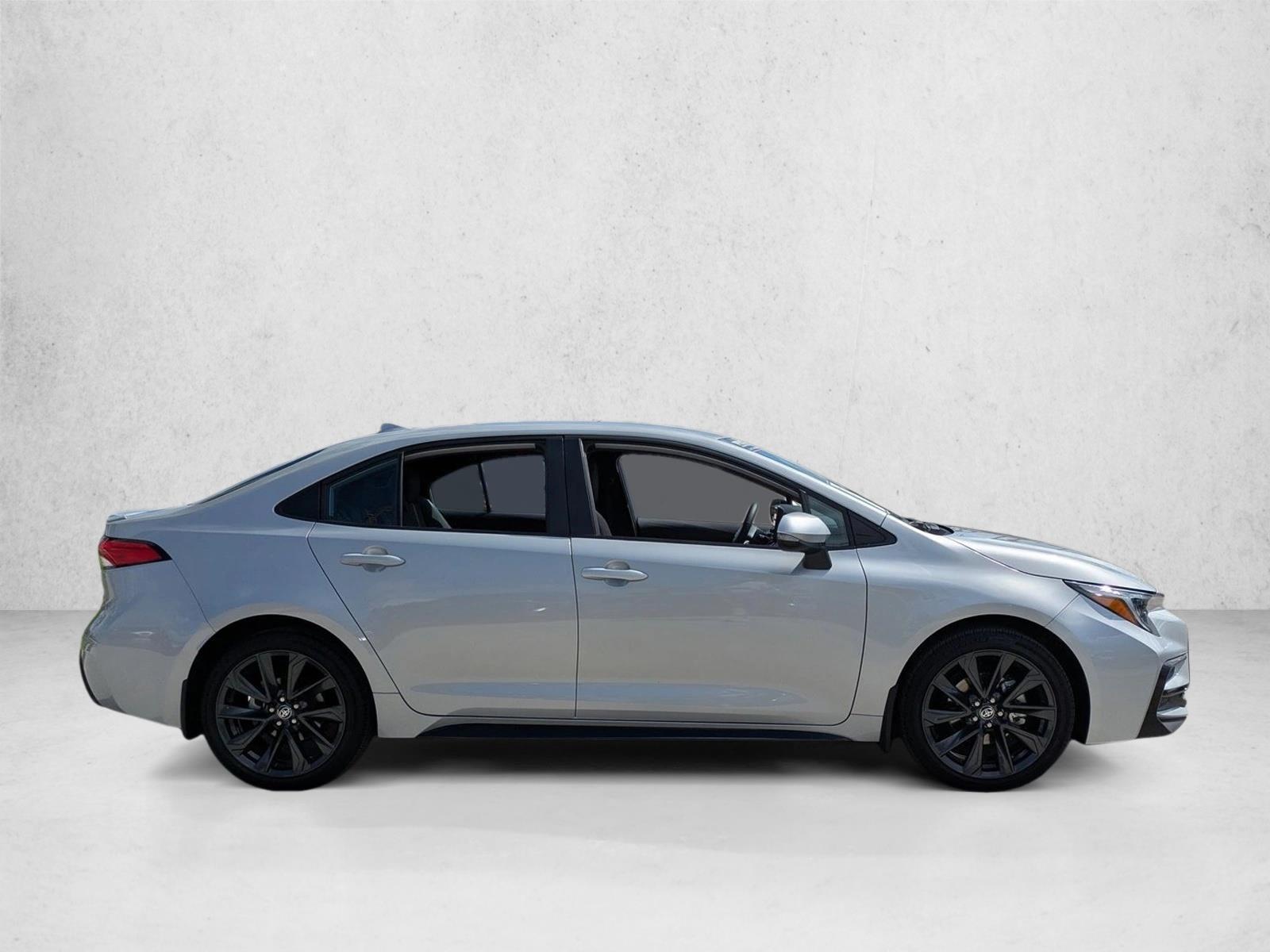 2024 Toyota Corolla SE photo 4
