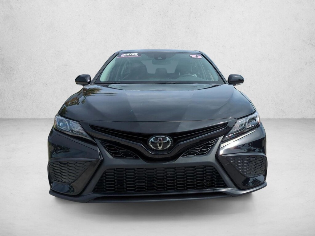 Used 2023 Toyota Camry SE Sedan