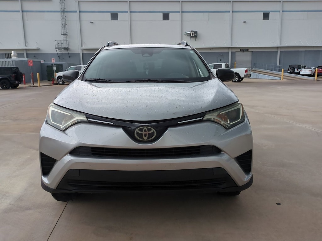 Used 2018 Toyota RAV4 LE SUV
