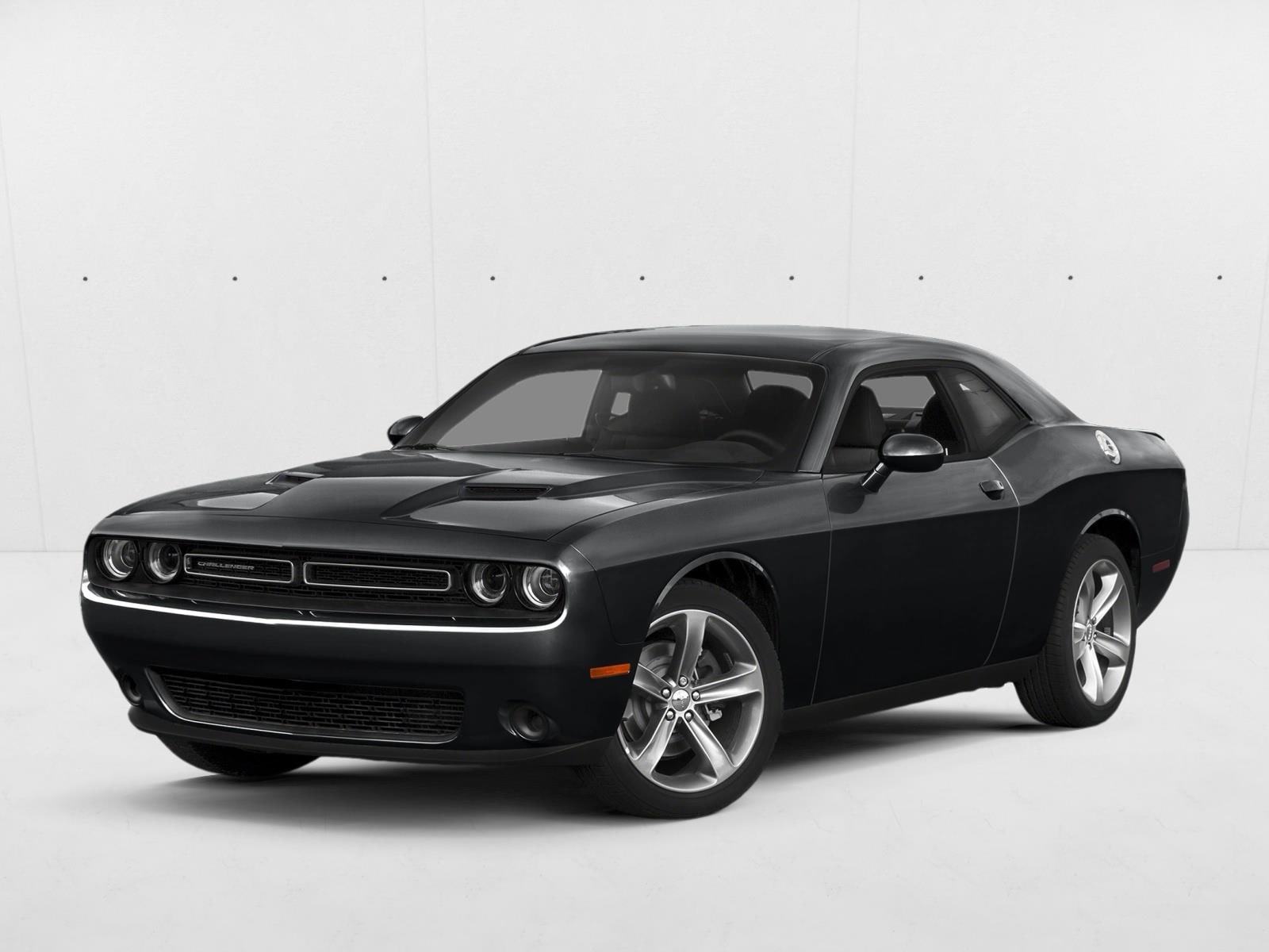 2015 Dodge Challenger SXT's photo