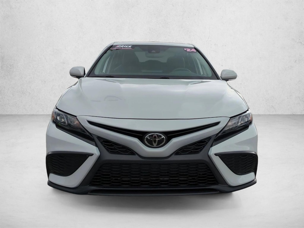 Used 2024 Toyota Camry SE Sedan