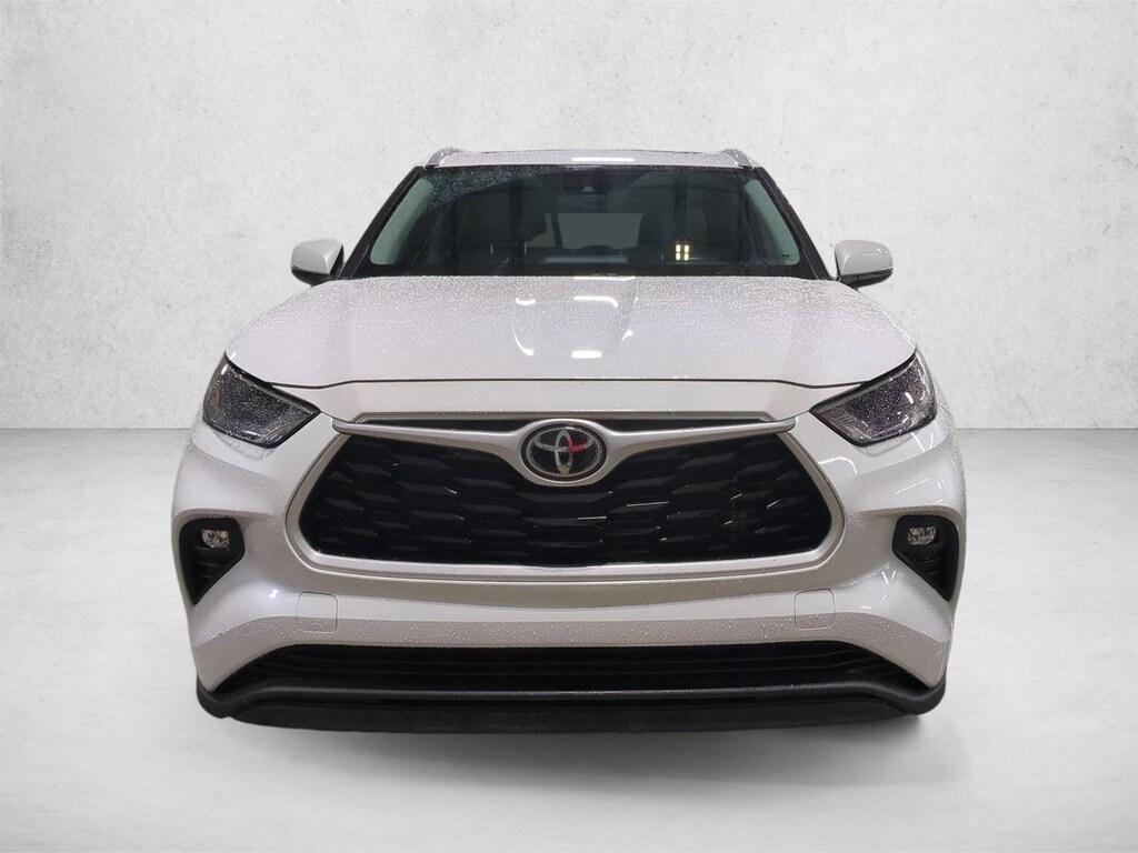 Used 2023 Toyota Highlander XLE SUV