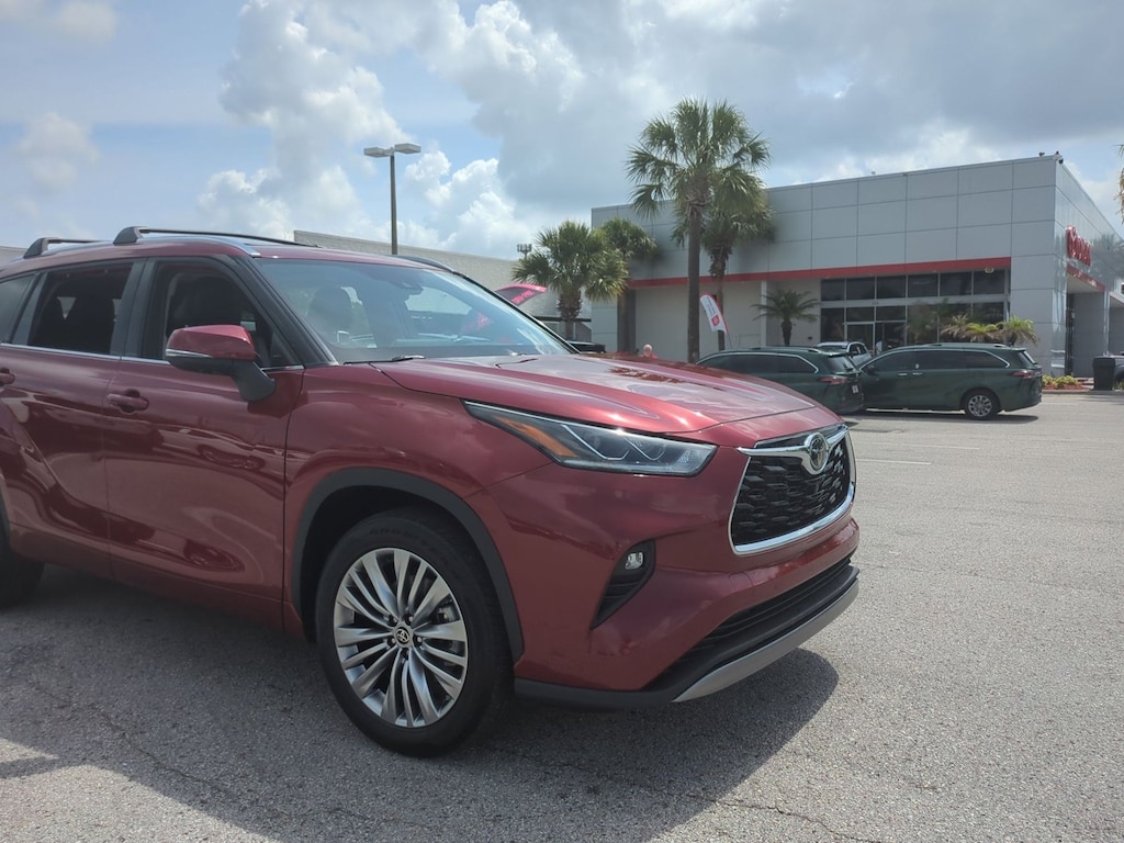 Used 2022 Toyota Highlander Platinum SUV