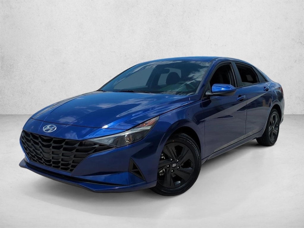 Used 2023 Hyundai Elantra SEL Sedan