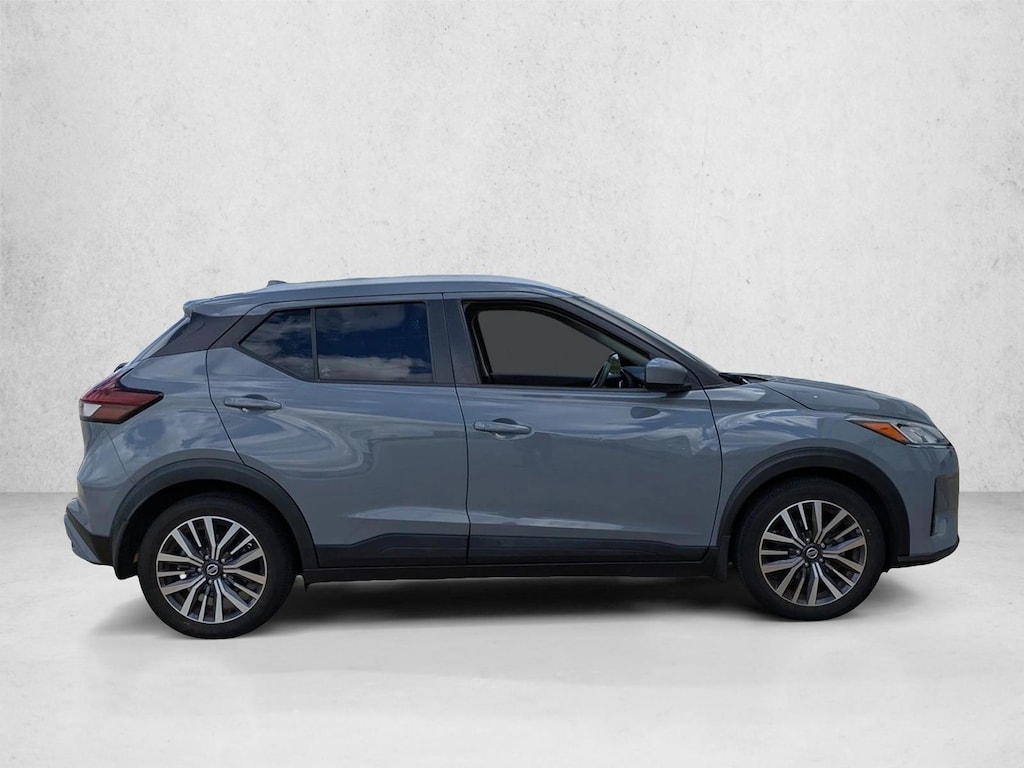 Used 2021 Nissan Kicks SV SUV