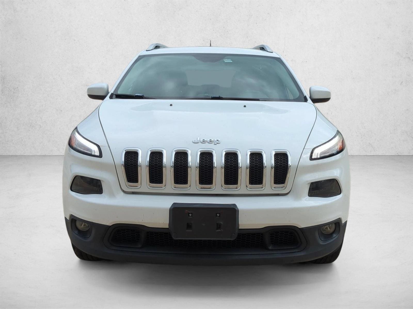 Used 2016 Jeep Cherokee Latitude with VIN 1C4PJMCB5GW130704 for sale in Winter Park, FL