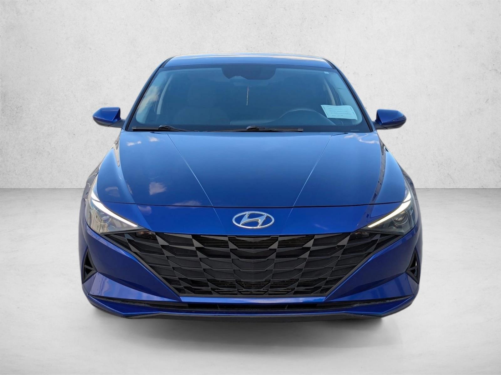 2021 Hyundai Elantra SE photo 2