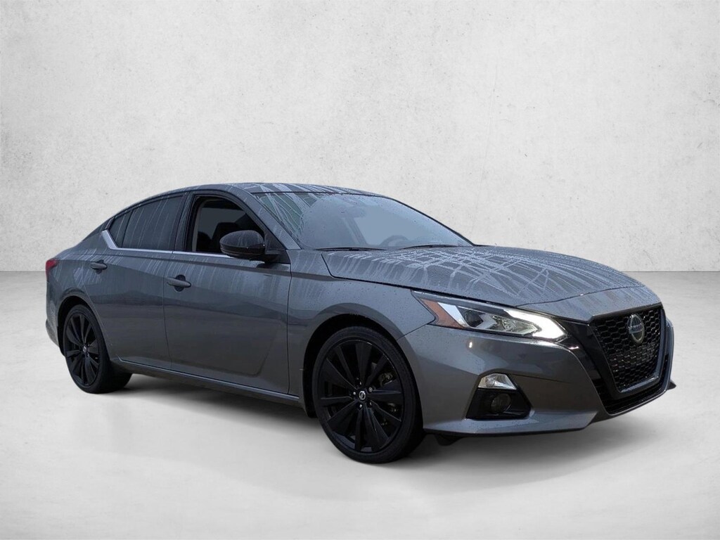 Used 2022 Nissan Altima 2.5 SR Sedan