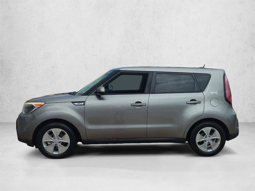 Used 2016 Kia Soul Base FWD Hatchback