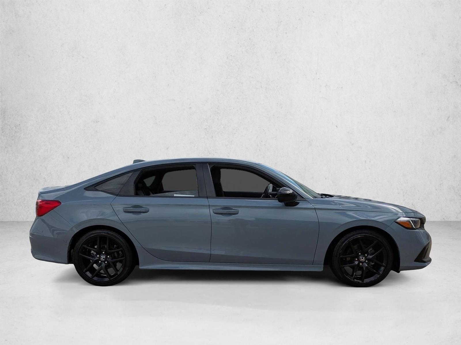 2023 Honda Civic Sport photo 4