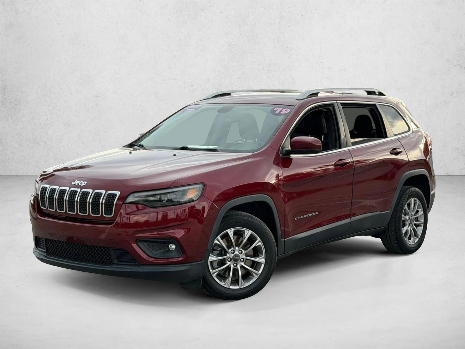 2019 Jeep Cherokee Latitude Plus's photo