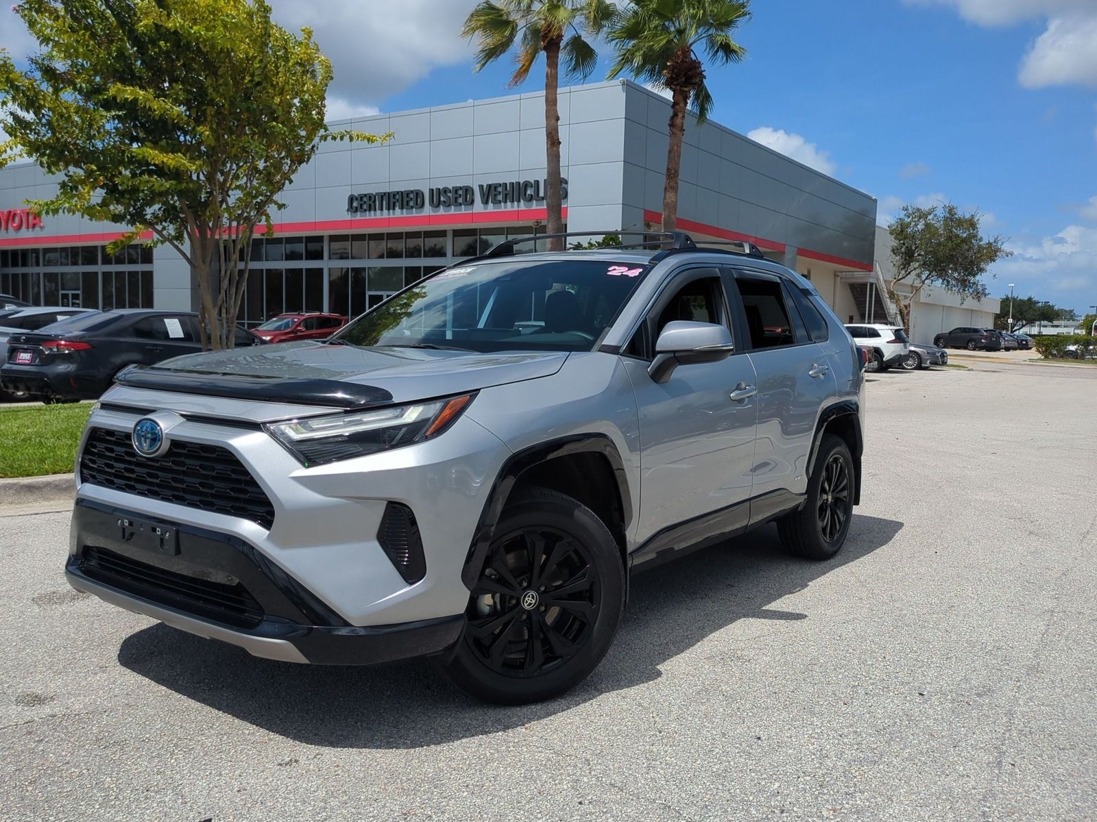 Used 2024 Toyota RAV4 Hybrid SE SUV