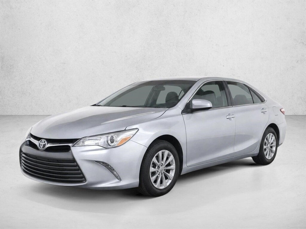 Used 2017 Toyota Camry LE Sedan