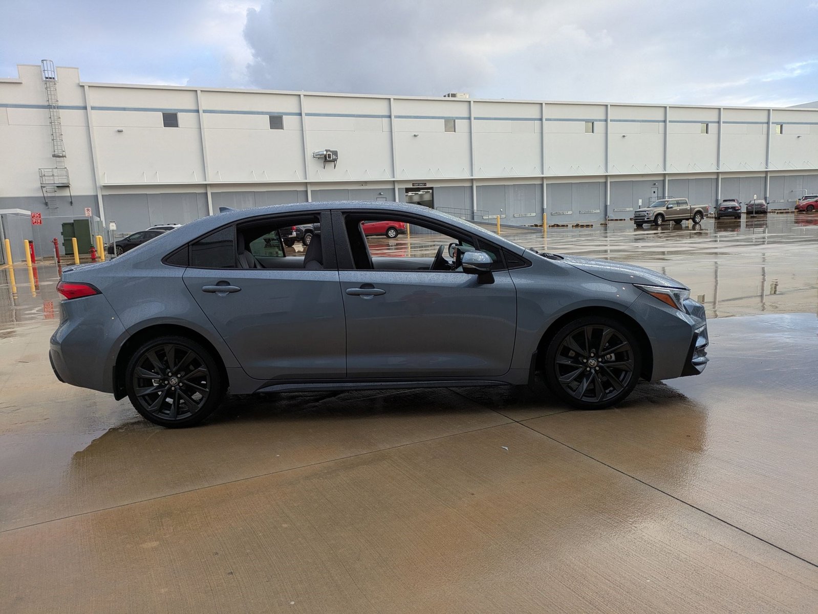 2024 Toyota Corolla SE photo 4