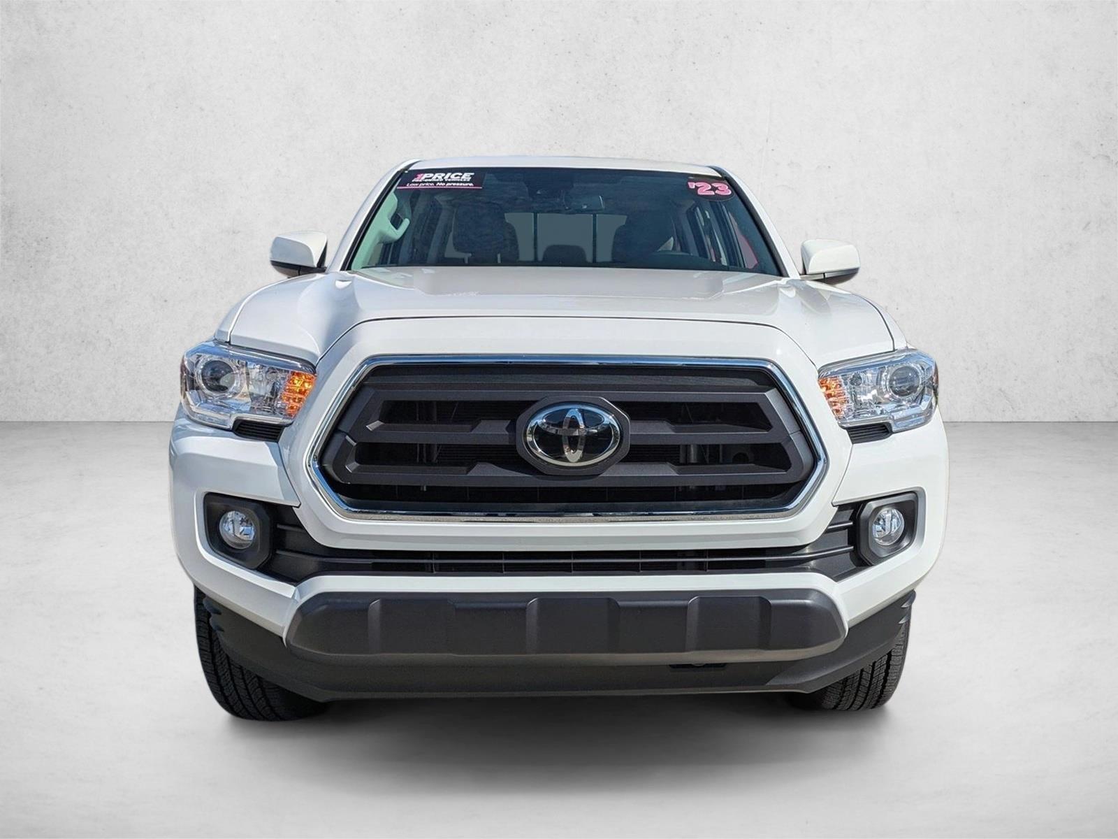2023 Toyota Tacoma SR5 V6 photo 2