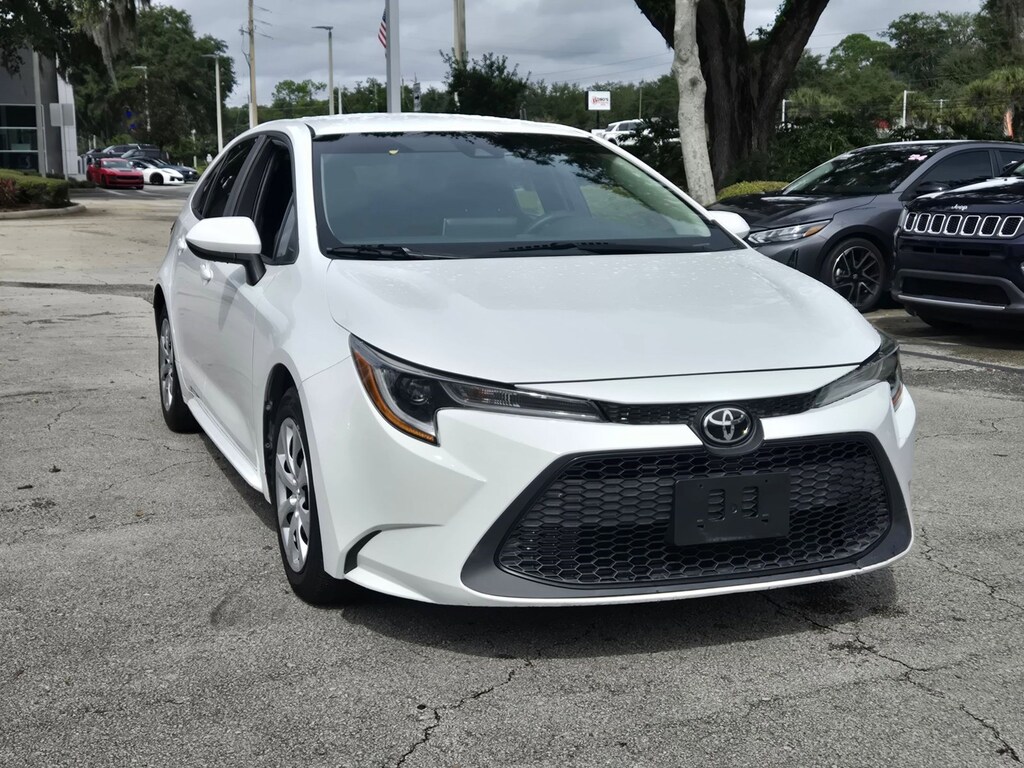 Used 2021 Toyota Corolla LE Sedan