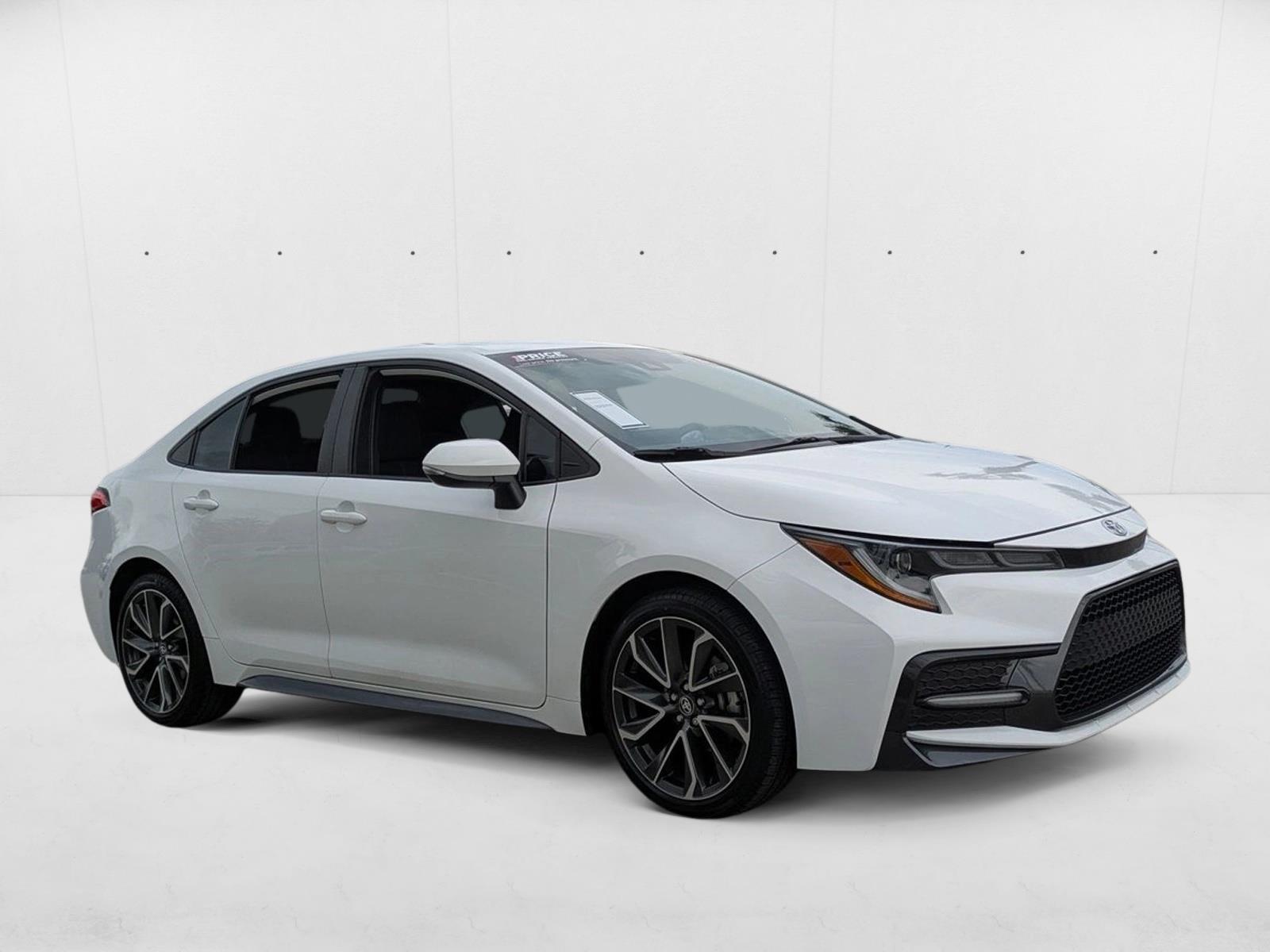 2022 Toyota Corolla SE photo 3
