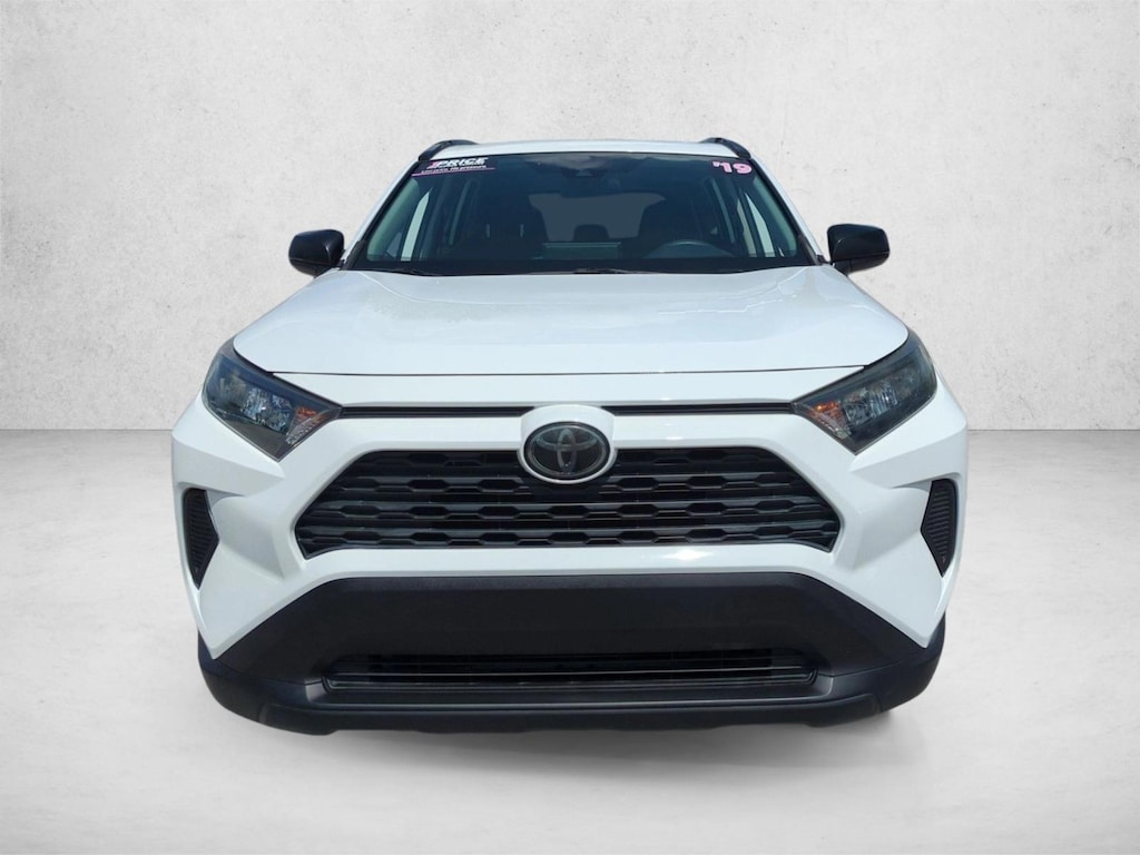 Used 2019 Toyota RAV4 LE SUV