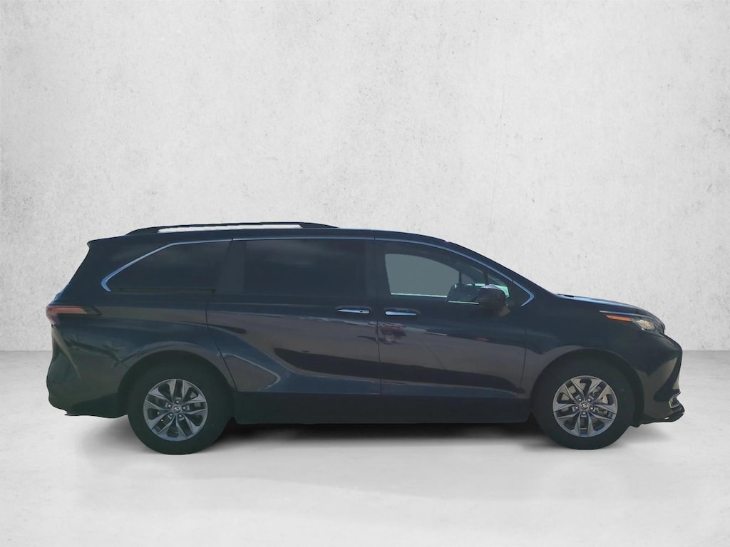 Certified 2023 Toyota Sienna XLE 7 Passenger Van Passenger Van
