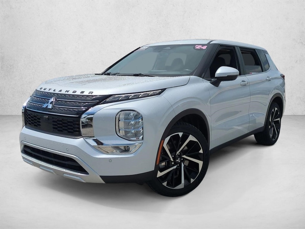 Used 2024 Mitsubishi Outlander SE SUV