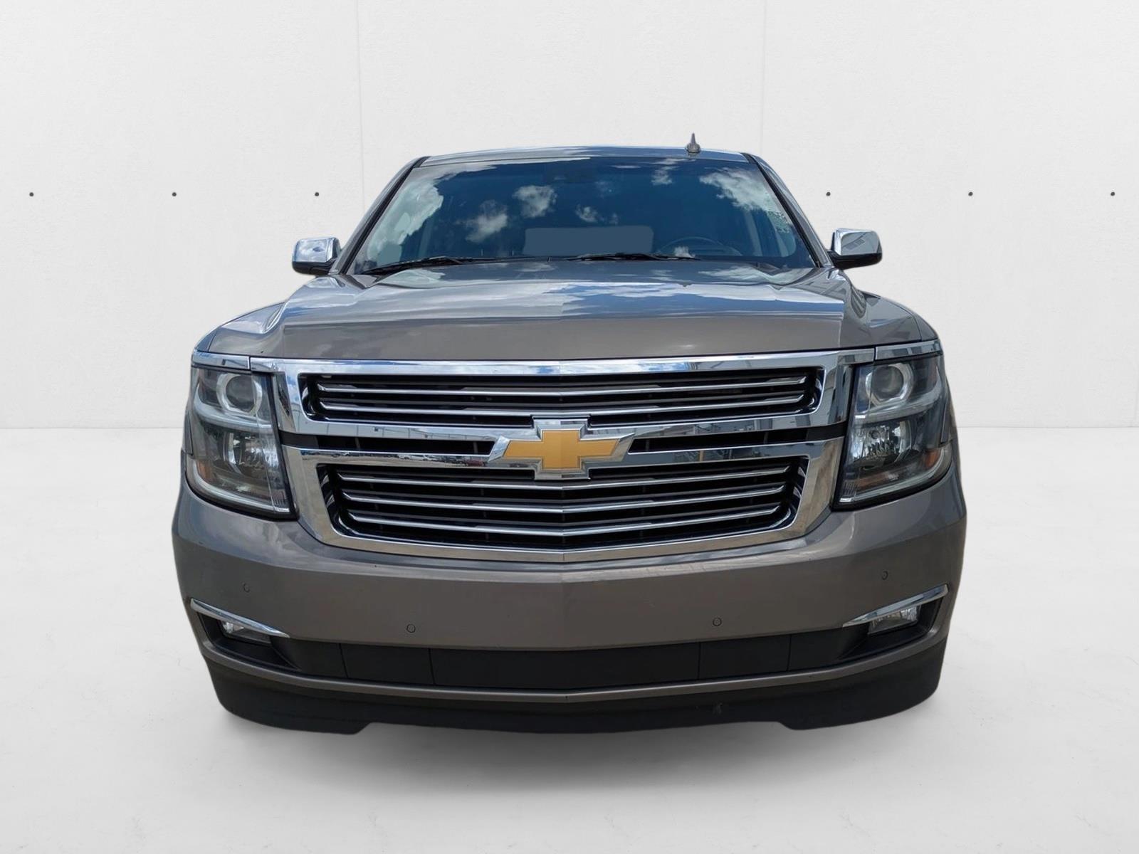 2018 Chevrolet Tahoe Premier photo 2