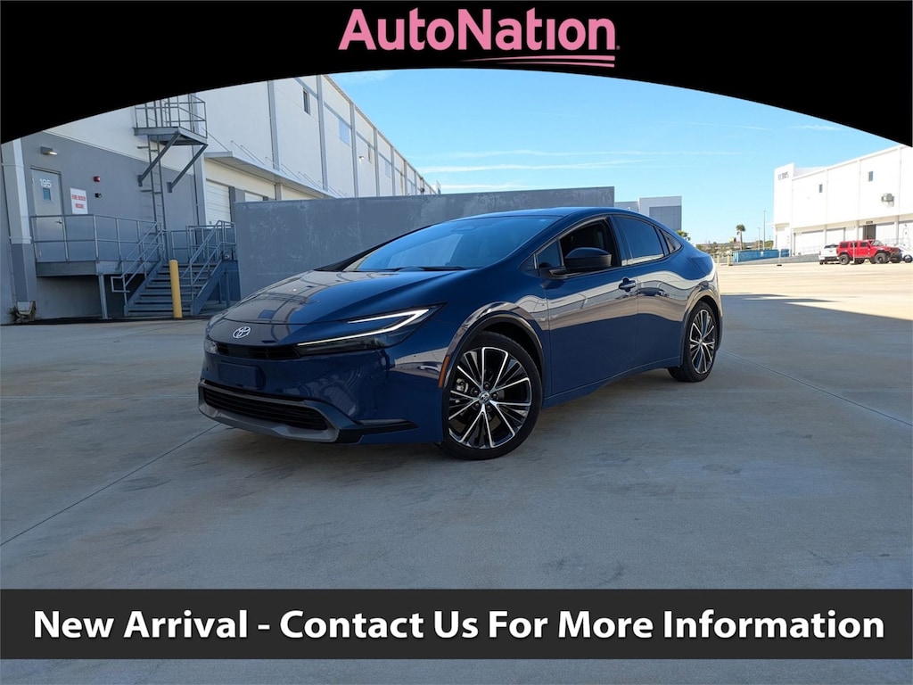 Used 2024 Toyota Prius XLE Hatchback