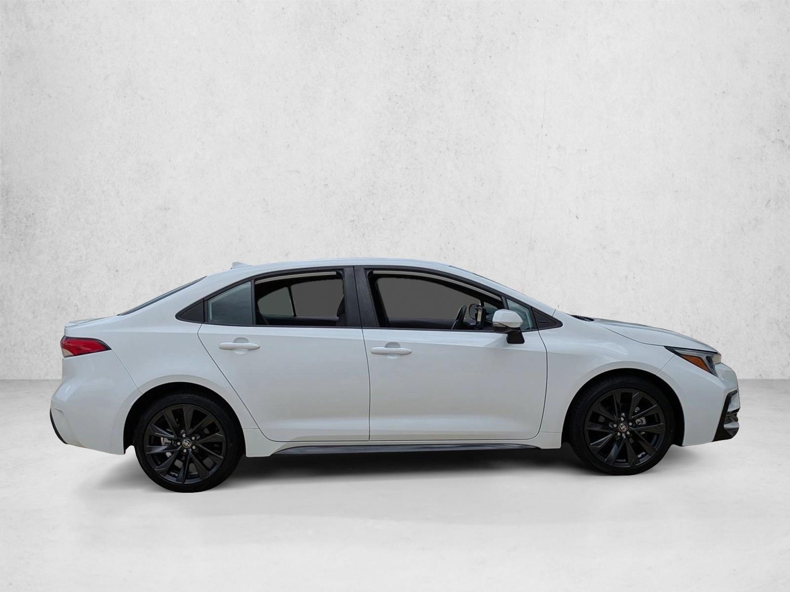 2024 Toyota Corolla SE photo 4