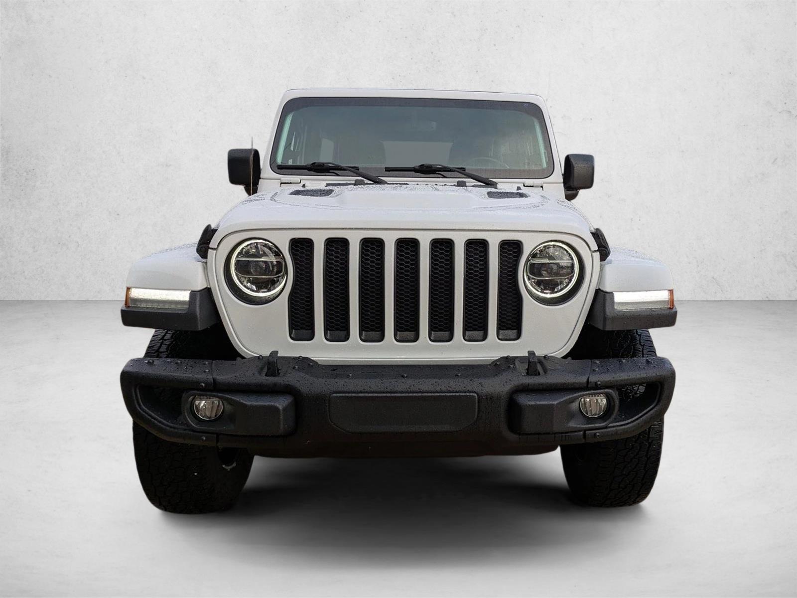 2019 Jeep Wrangler Unlimited Sahara photo 2