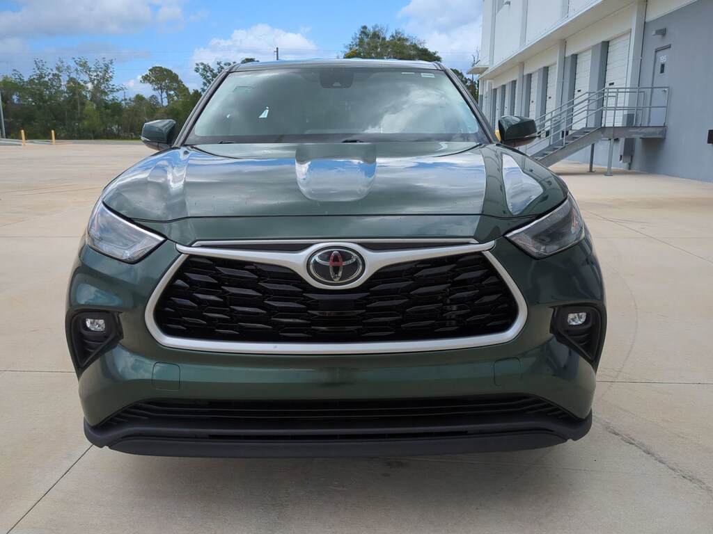 Used 2023 Toyota Highlander LE SUV
