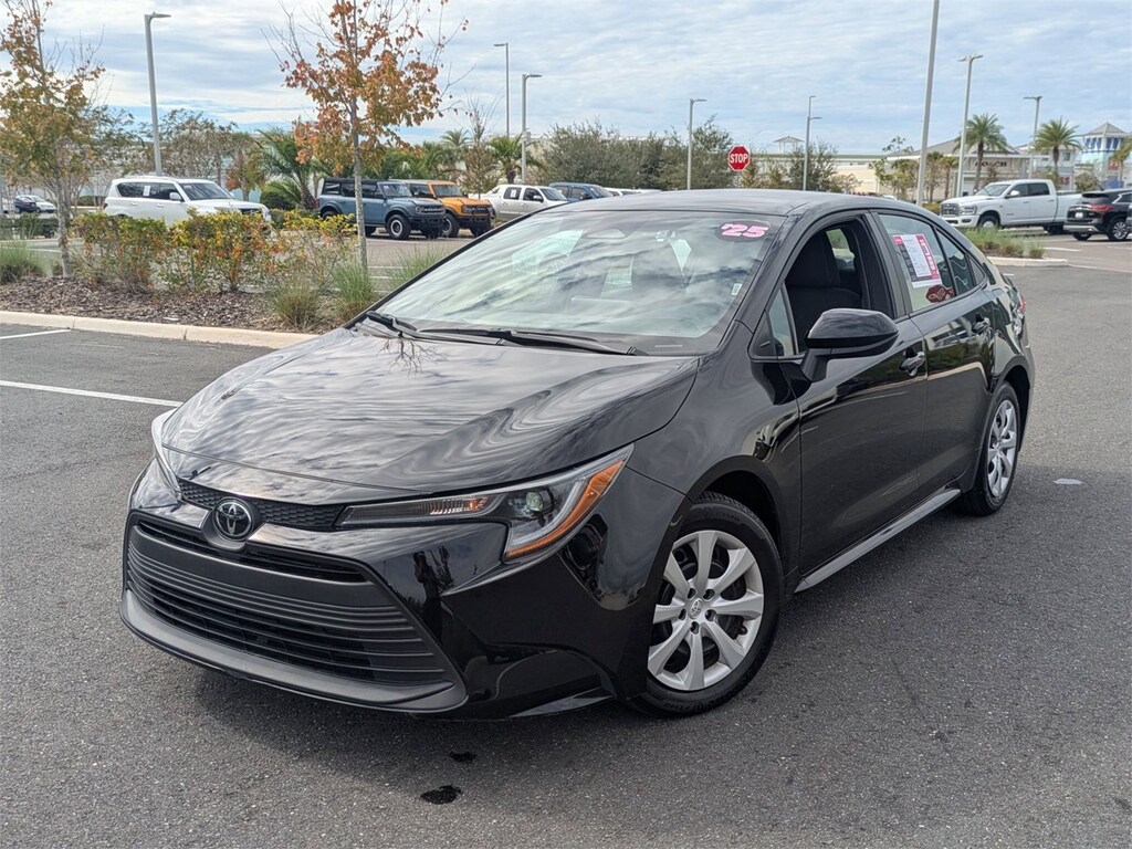 Used 2025 Toyota Corolla LE Sedan