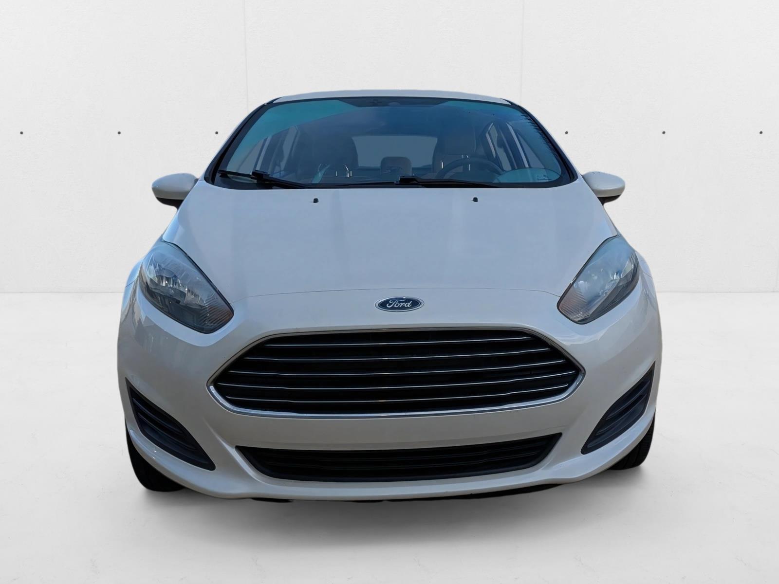 2018 Ford Fiesta SE photo 2