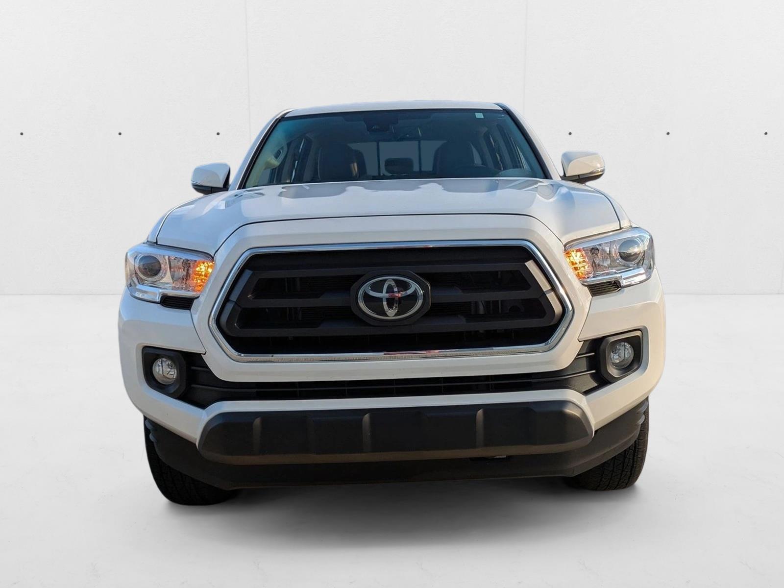 2023 Toyota Tacoma SR5 V6 photo 2