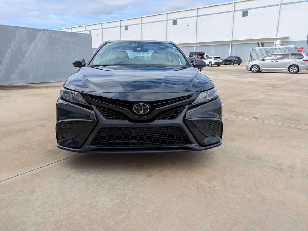 Used 2023 Toyota Camry SE Sedan