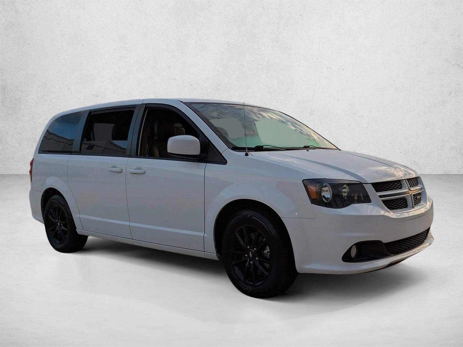 2020 Dodge Grand Caravan GT photo 3