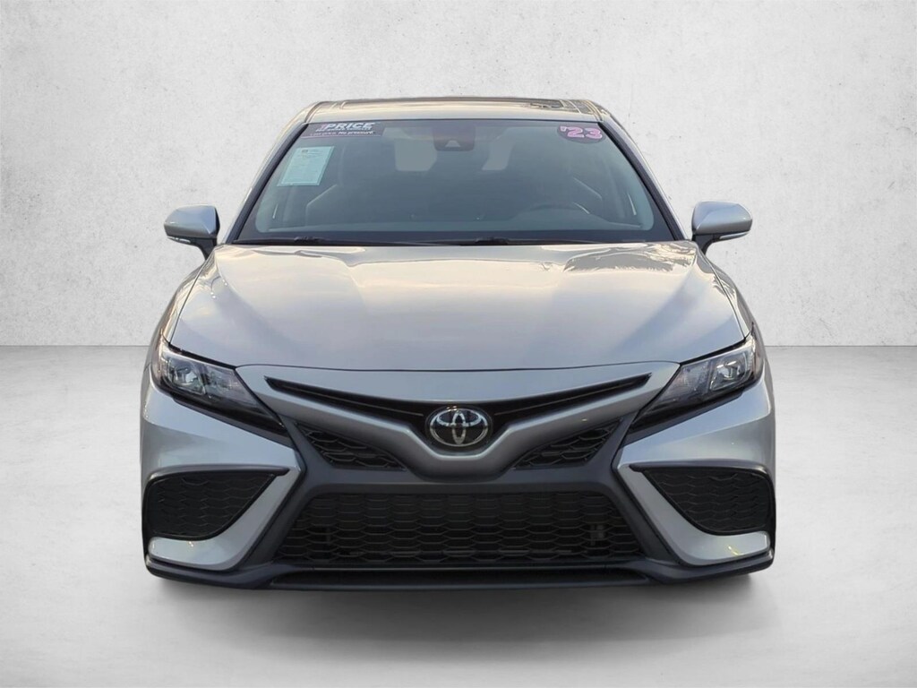 Used 2023 Toyota Camry SE Sedan