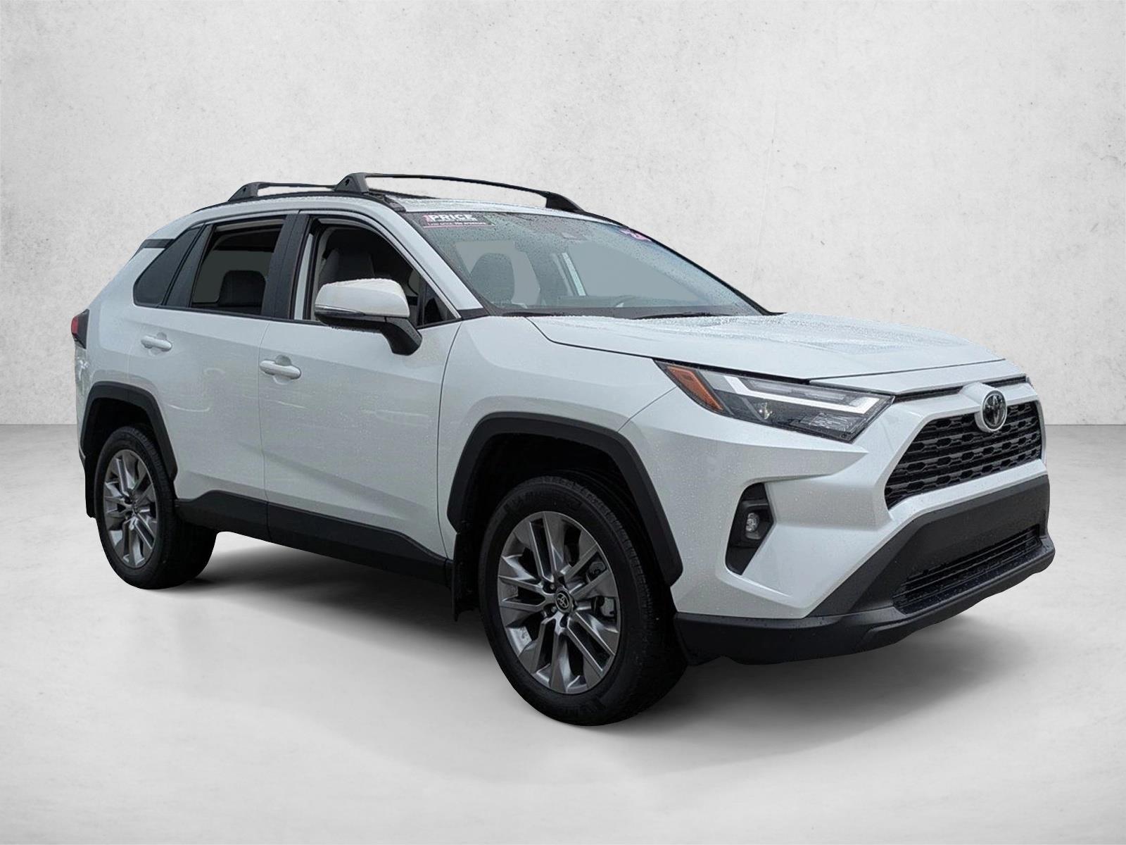 2024 Toyota RAV4 XLE Premium photo 2