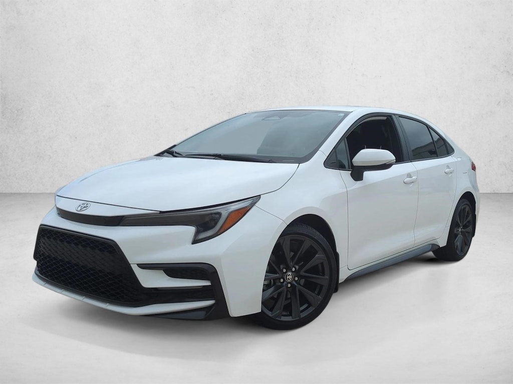 Used 2025 Toyota Corolla SE Sedan