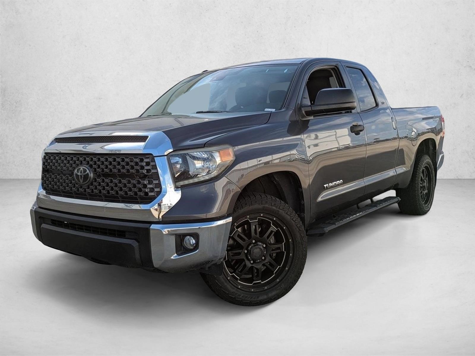 2018 Toyota Tundra SR5's photo