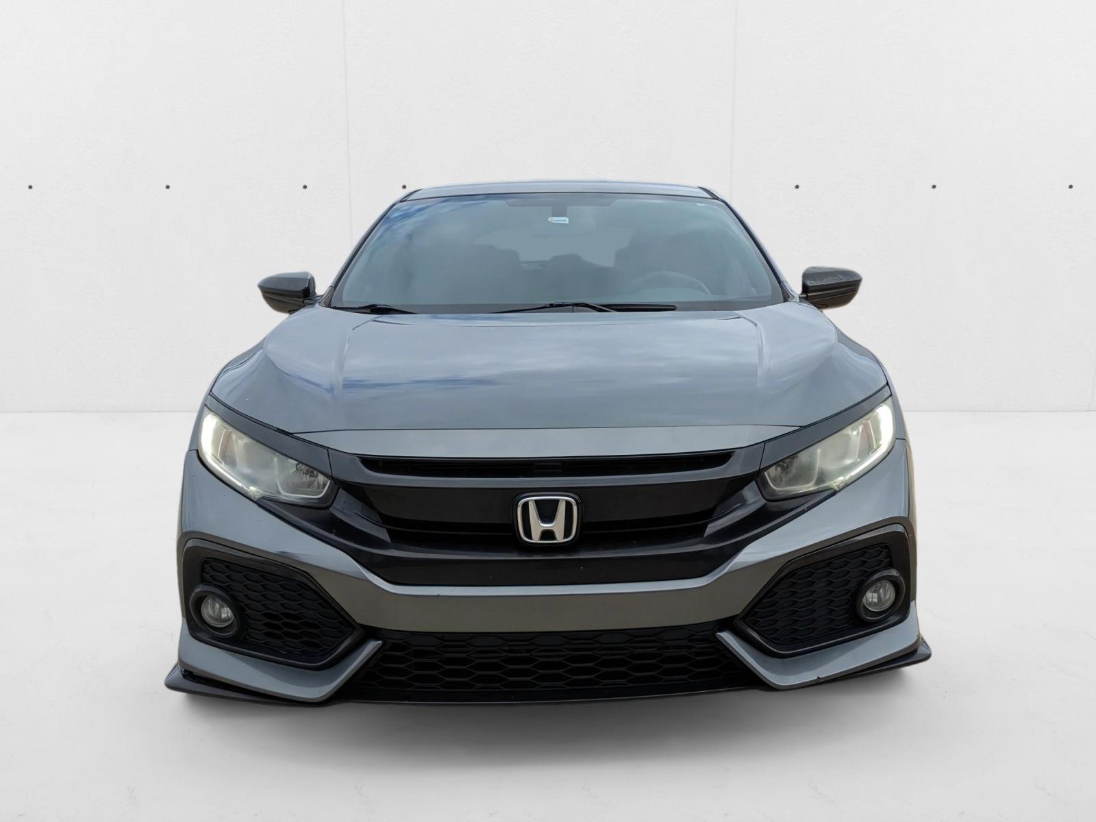 2017 Honda Civic Hatchback Sport photo 2