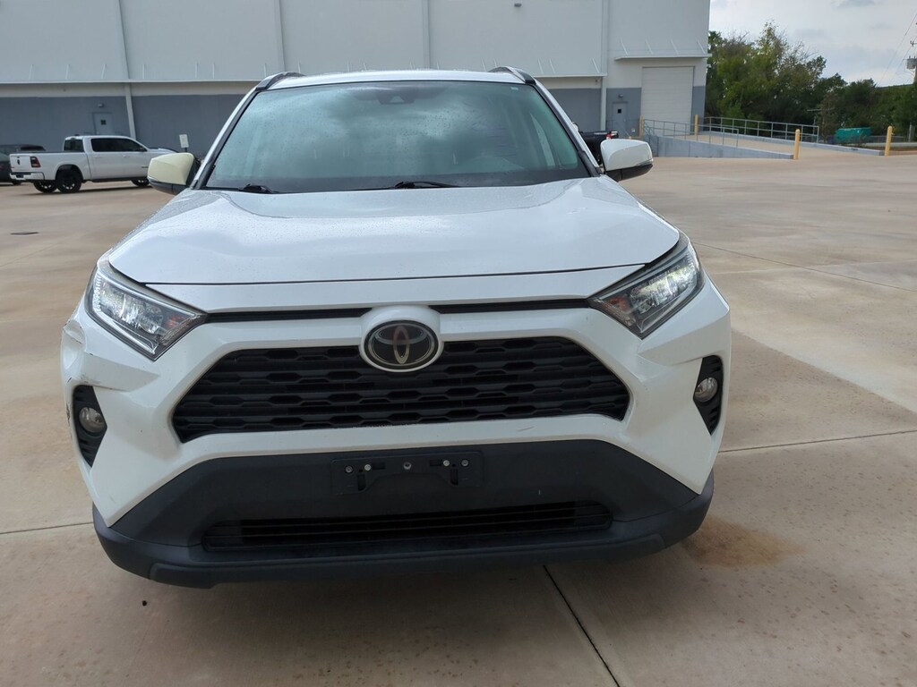 Used 2020 Toyota RAV4 XLE SUV