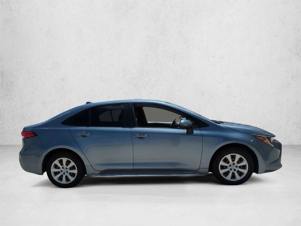 Used 2021 Toyota Corolla LE Sedan