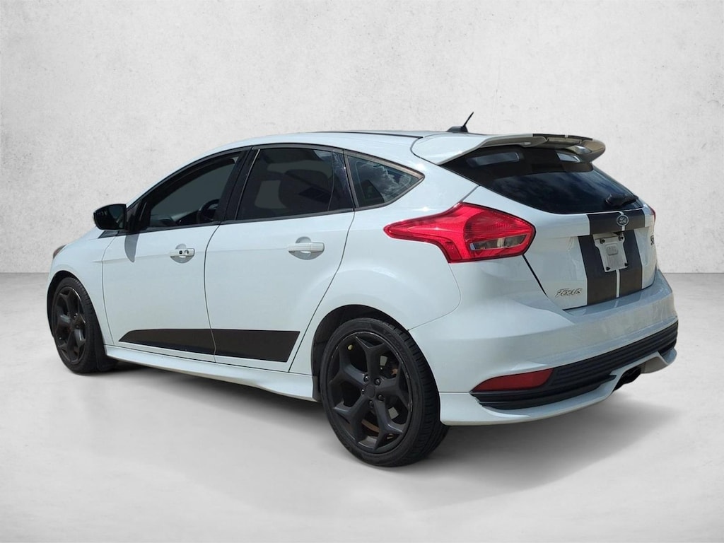 Used 2018 Ford Focus ST Base Hatchback