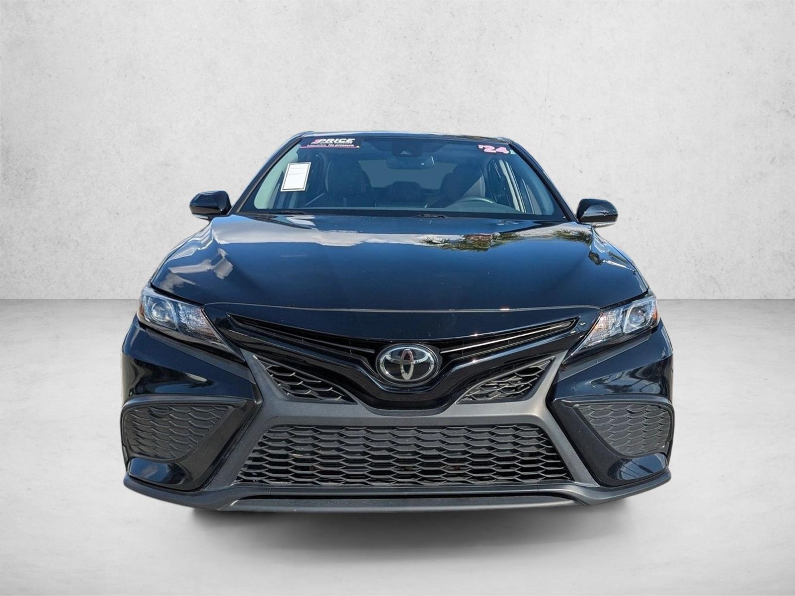 2024 Toyota Camry SE photo 2