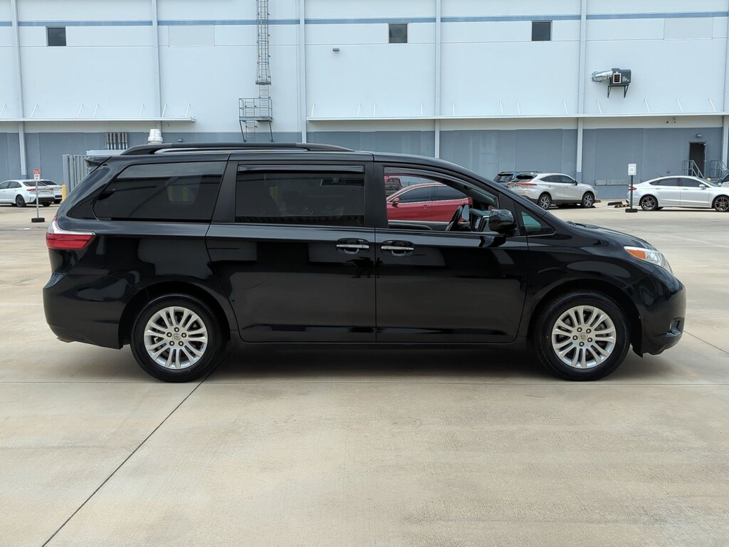 Used 2015 Toyota Sienna XLE Van
