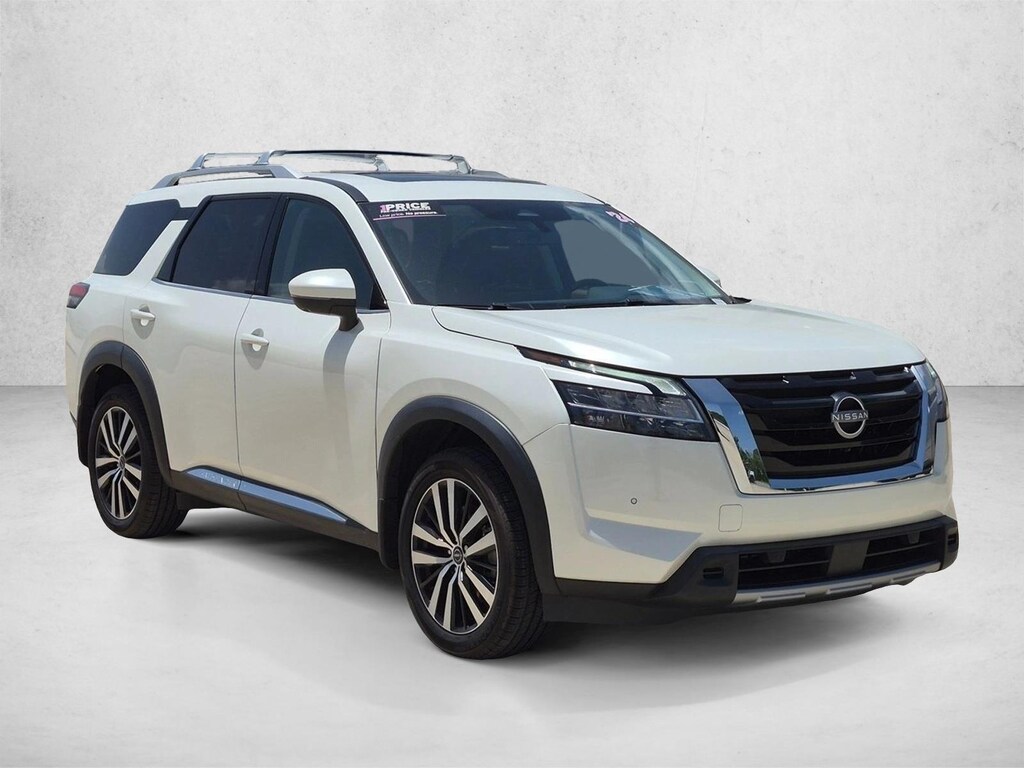 Used 2024 Nissan Pathfinder Platinum SUV