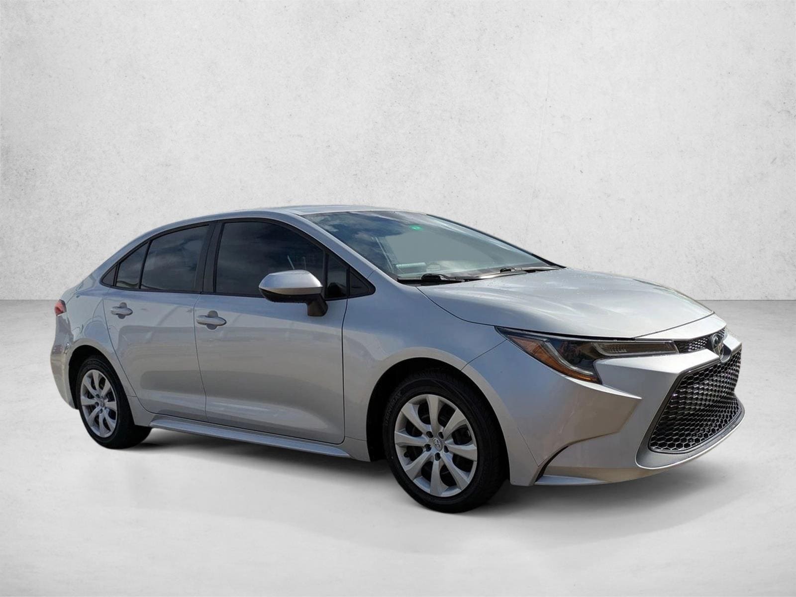 2021 Toyota Corolla LE photo 3