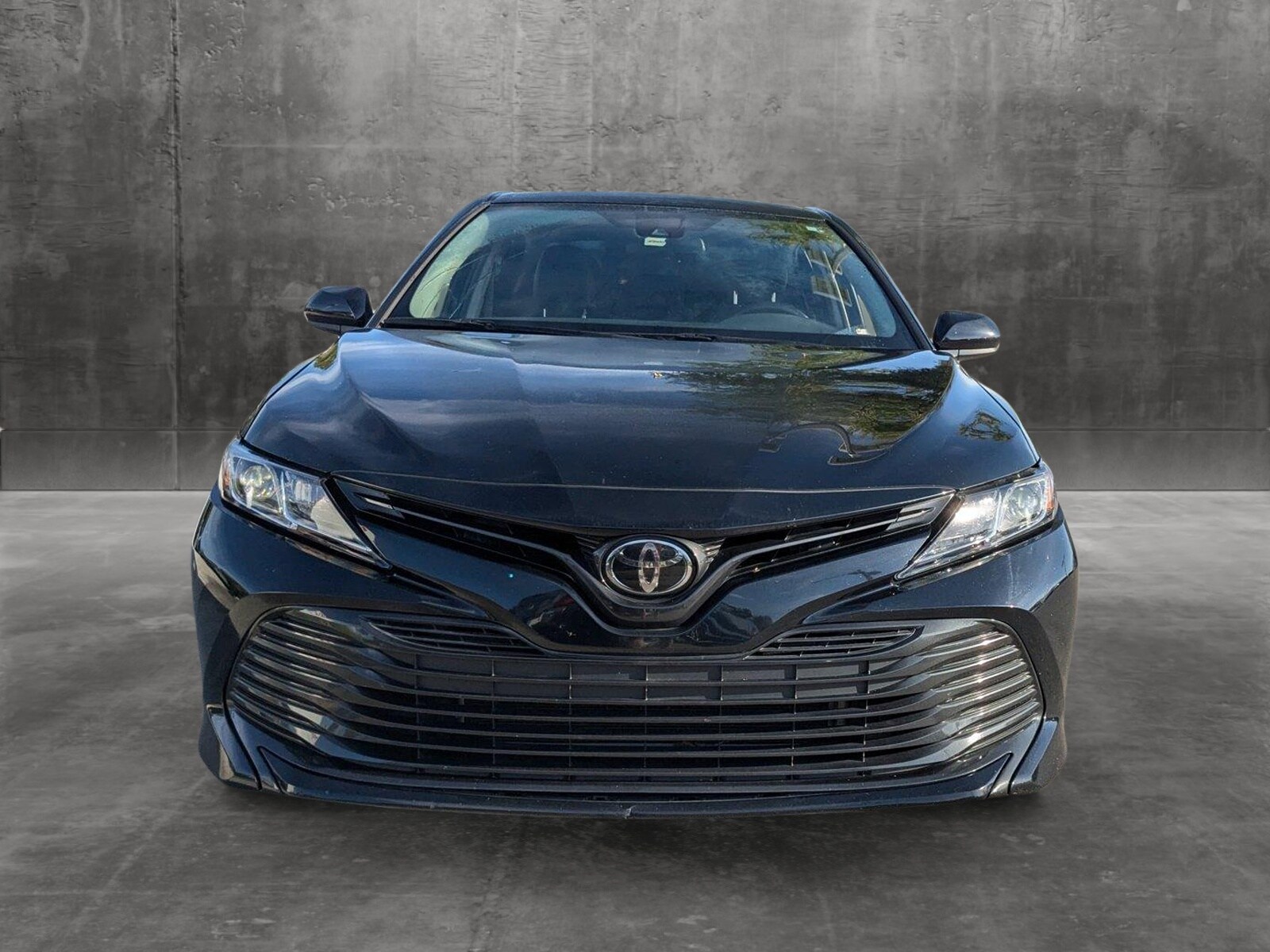 Used 2020 Toyota Camry LE with VIN 4T1C11AK0LU995033 for sale in Winter Park, FL